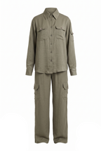 Shirt and pants with pockets