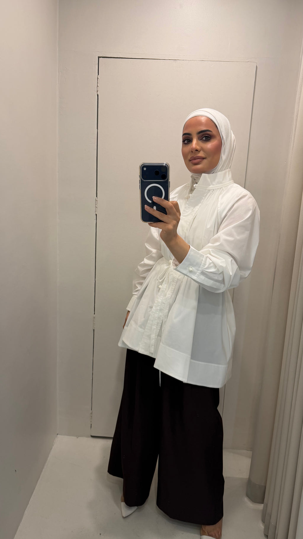 WHITE SHIRT - STYLE 1