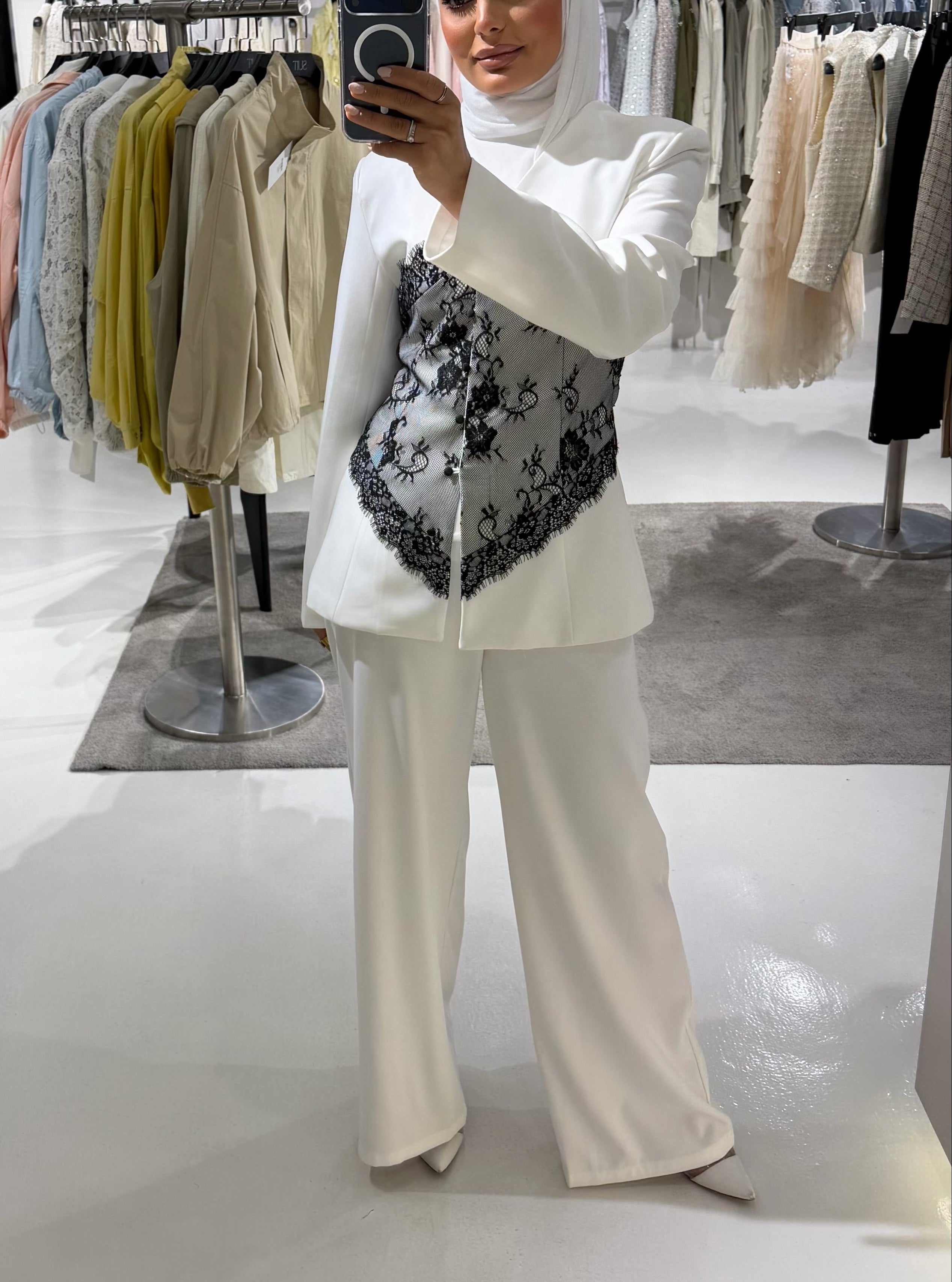 TOP w DANTEL & PANTS 656