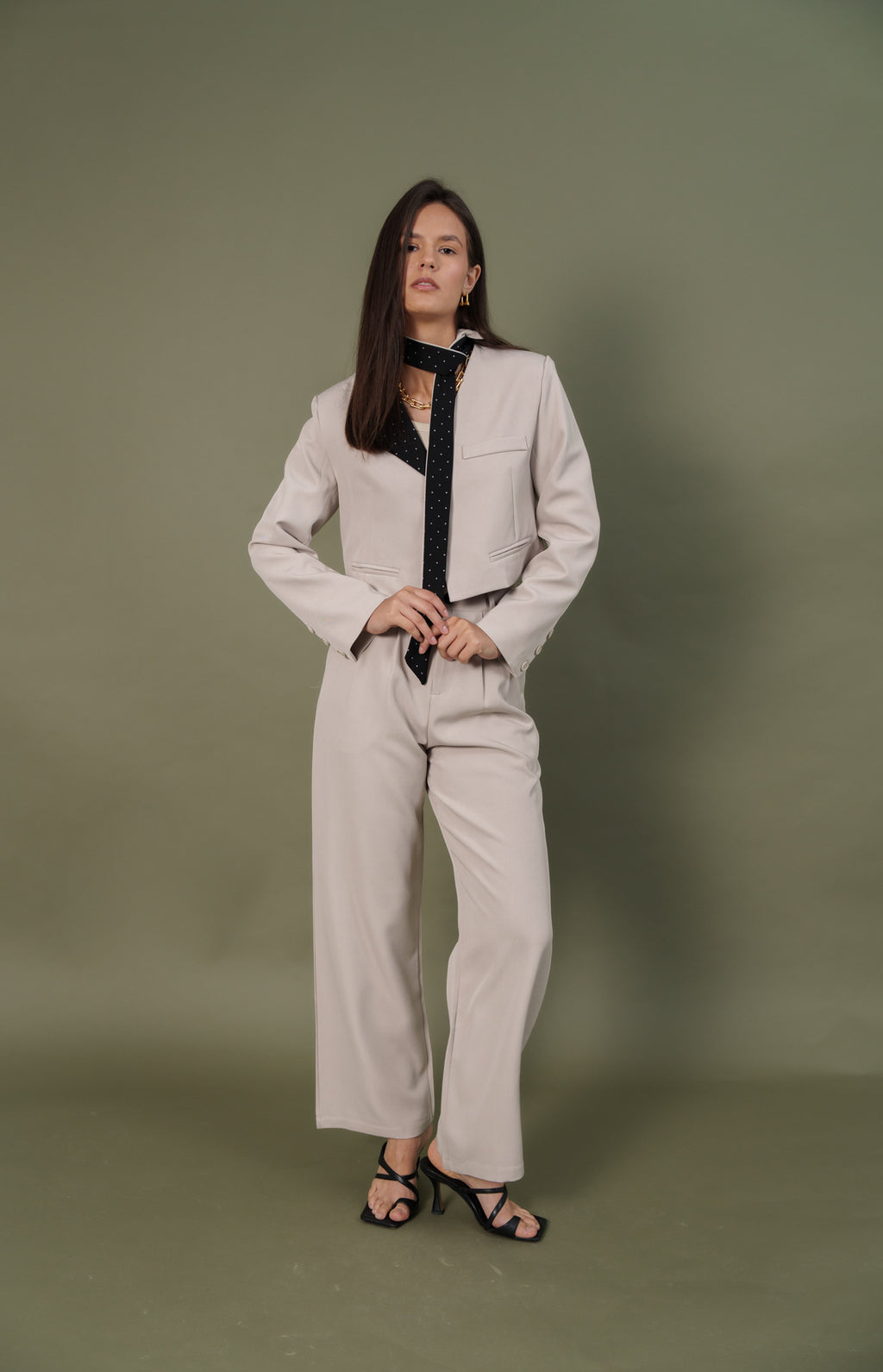 SUIT beige with dotted scarf