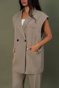 Vest biege with white stitch Set